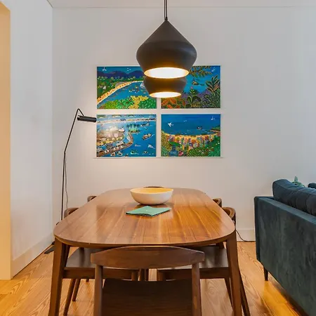 Apartman Downtown By The River By Lovelystay *